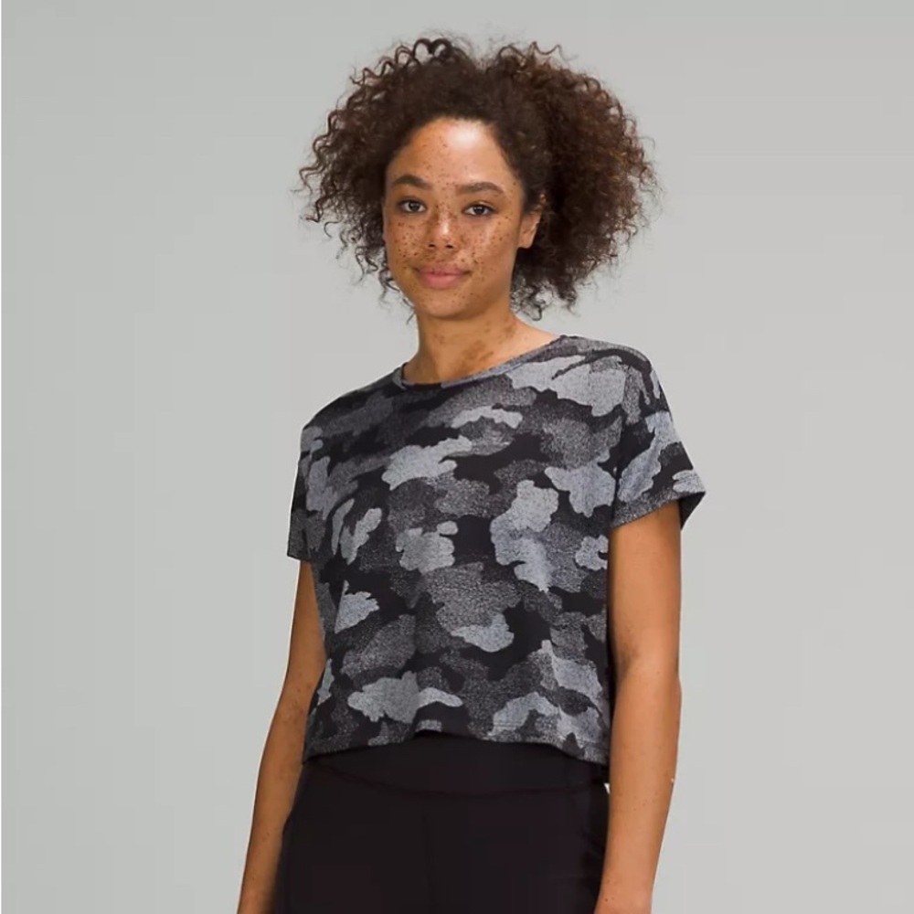 Lululemon Cates Short Sleeve Training Tee T-Shirt size 8